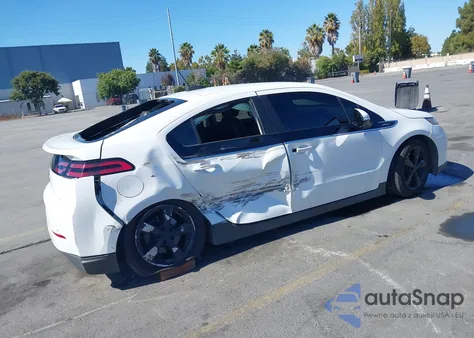 2015 Chevrolet Volt из США, поврежденный, VIN 1G1RD6E45FU141604